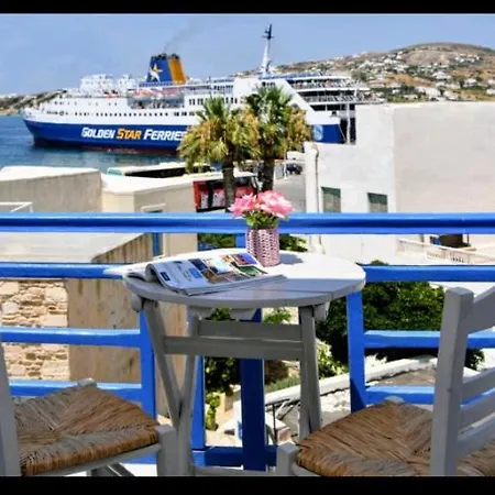 Adriana Parikia (Paros)